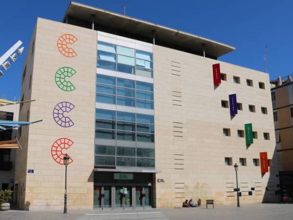 Bestiari per a ociosos: l’estrany cas del Director Adjunt de Música de l’IVC (I)